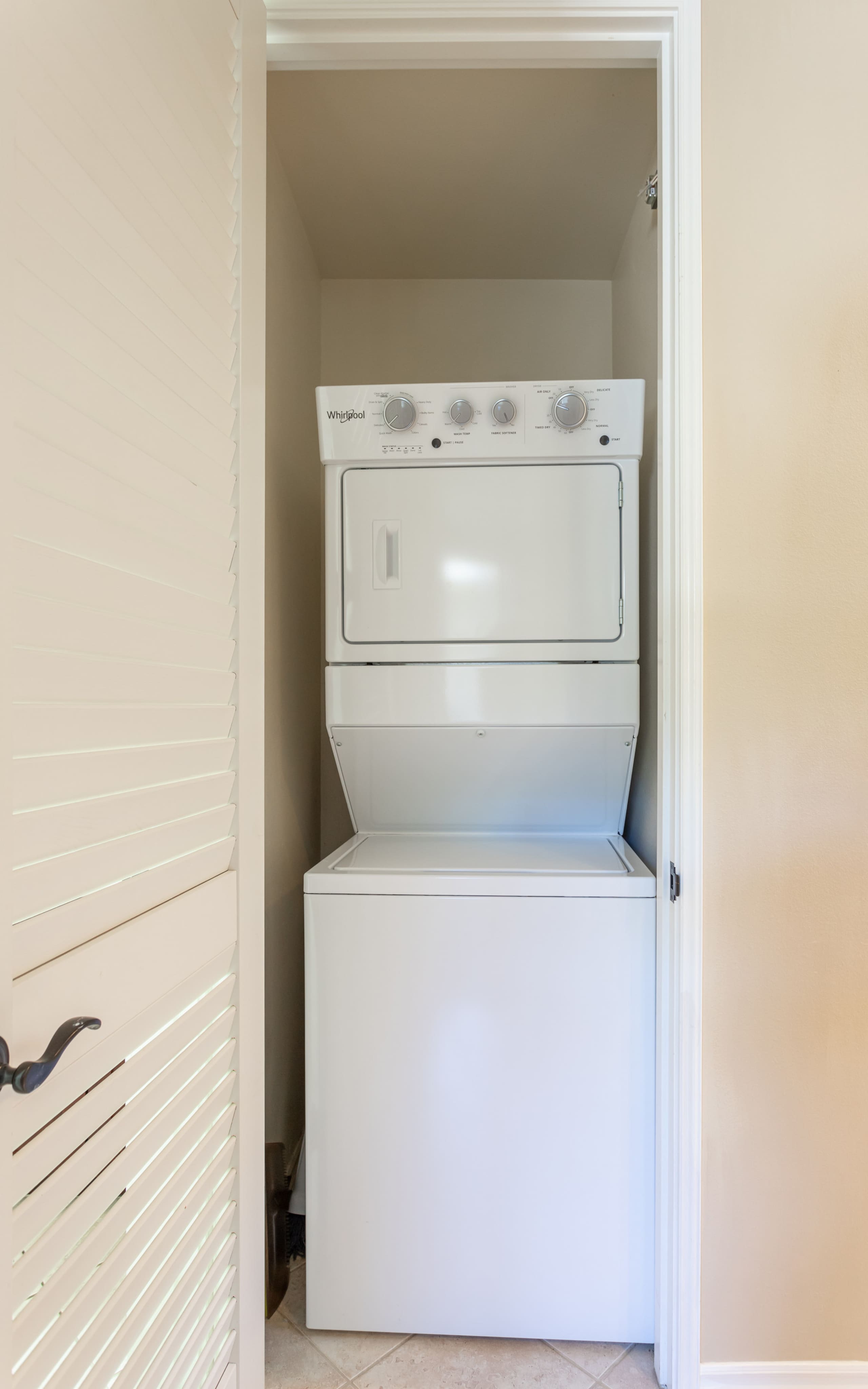 3bdrm Townhome near to Shops, Dining & Beach - Photo 15