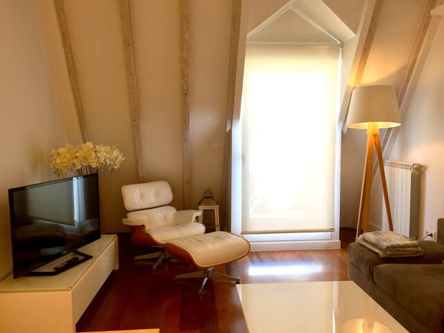 Decor, lujoso apartamento con vistas al rio gallery image 4