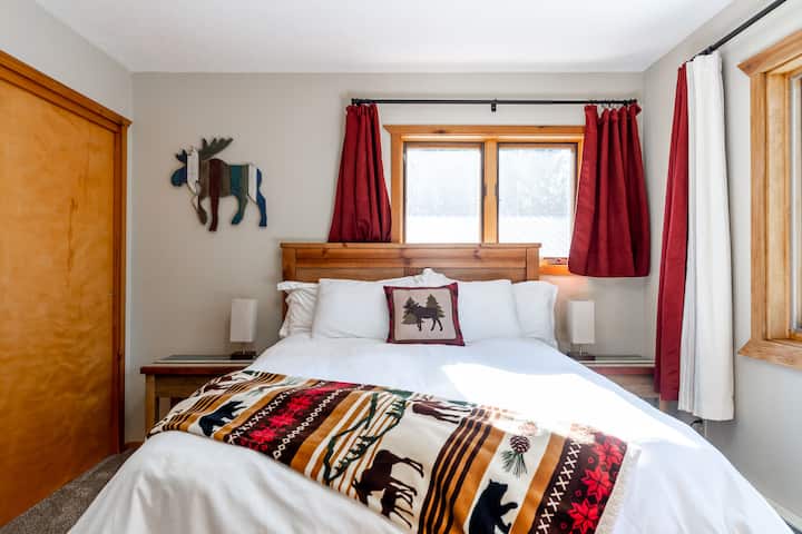 Bedroom 2 on upper level.