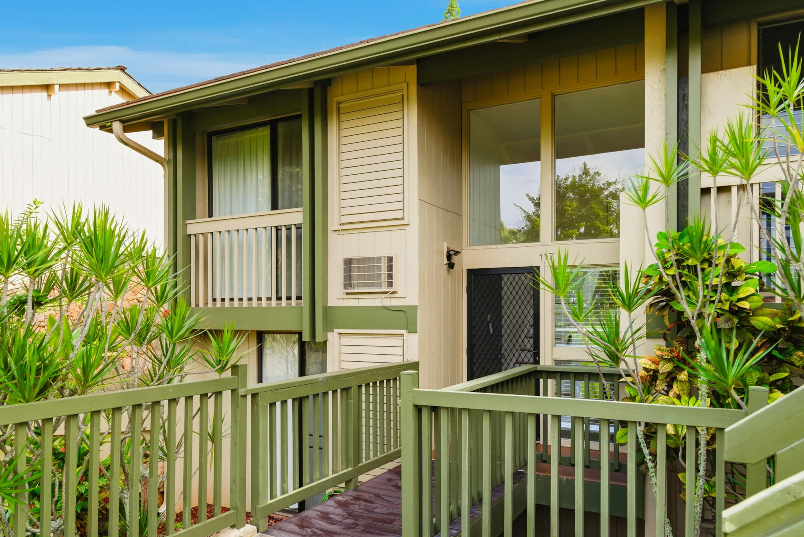 Condo in Kahuku · ★4.65 · 3 bedrooms · 4 beds · 2 shared baths - Image 5
