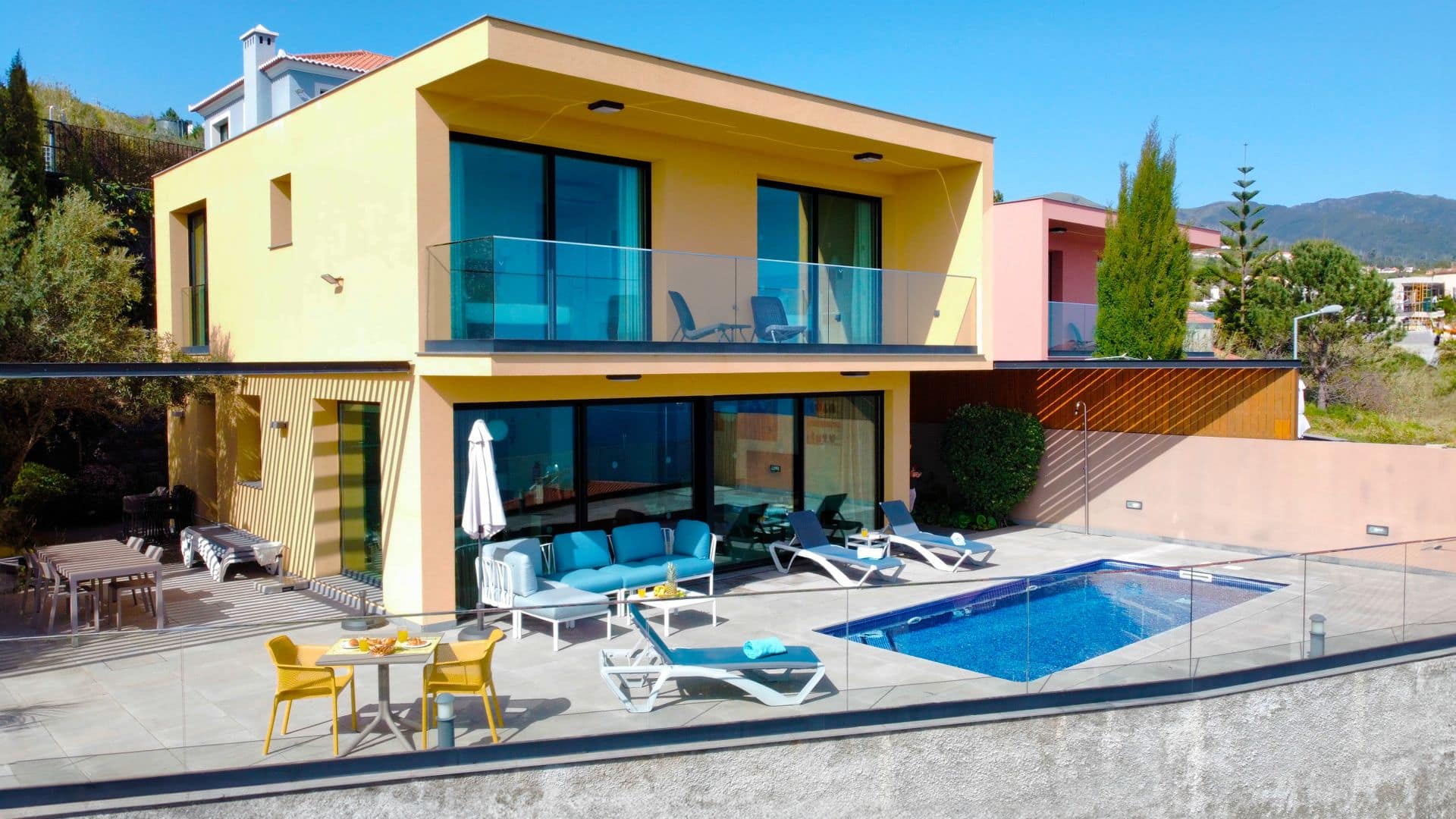 Eden Sun - A Modern Luxury Villa with a Panoramic View