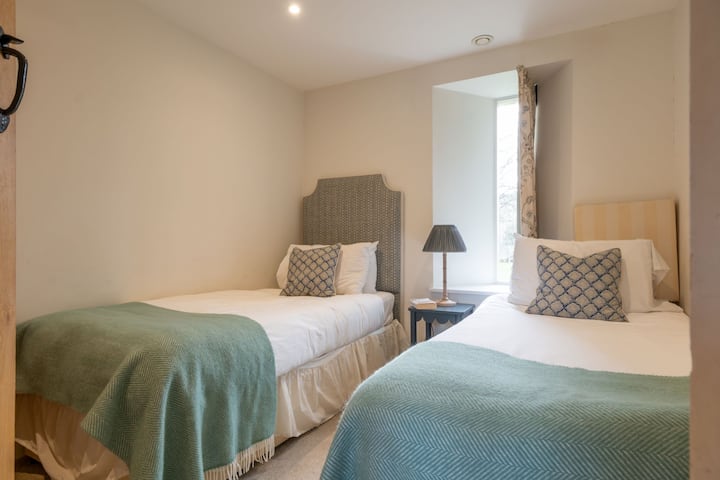 La chambre 5 de la grange – StayCotswold