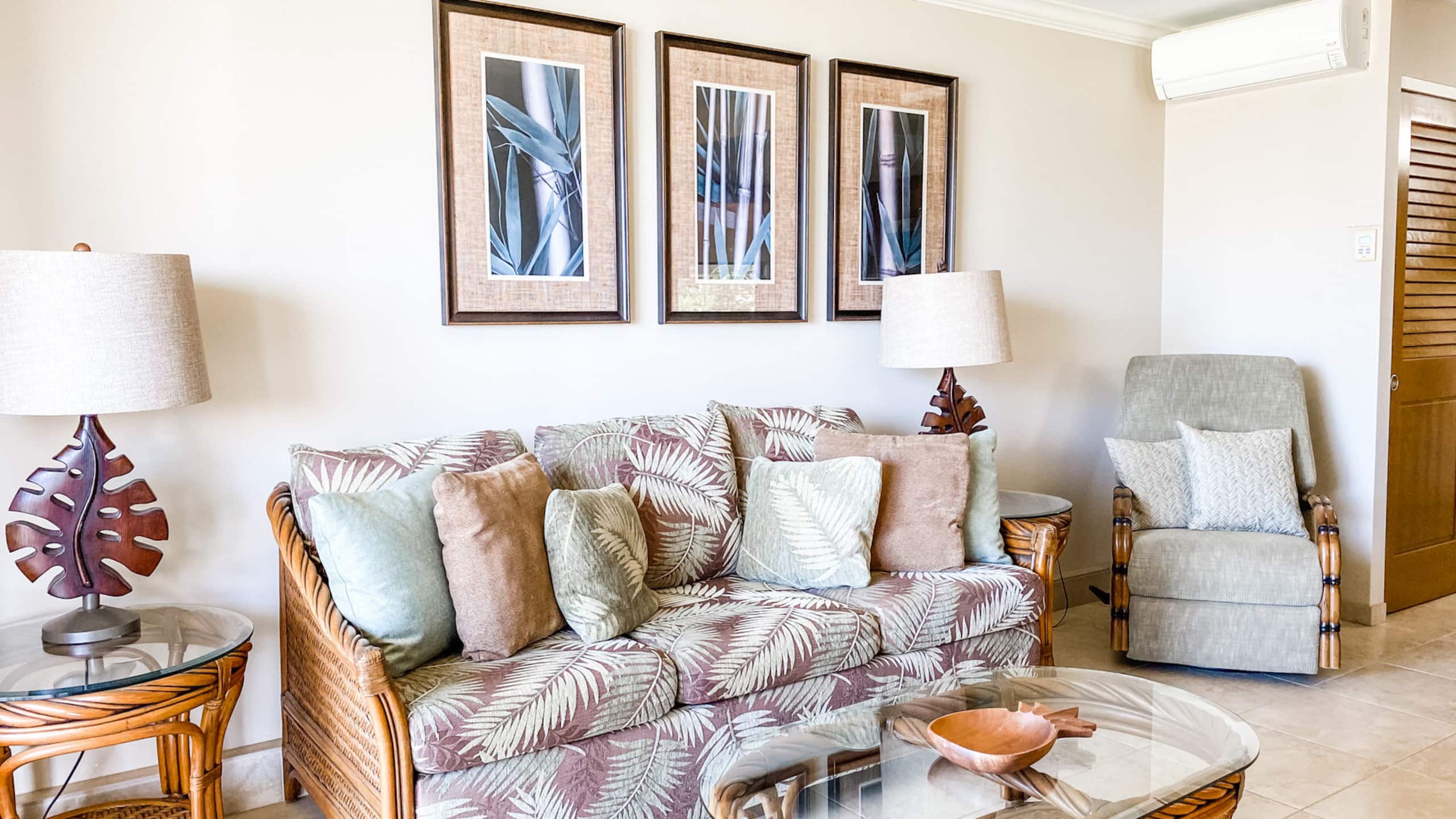 Remodeled One bd Ocean, AC, wifi, pool A201 - Image 4