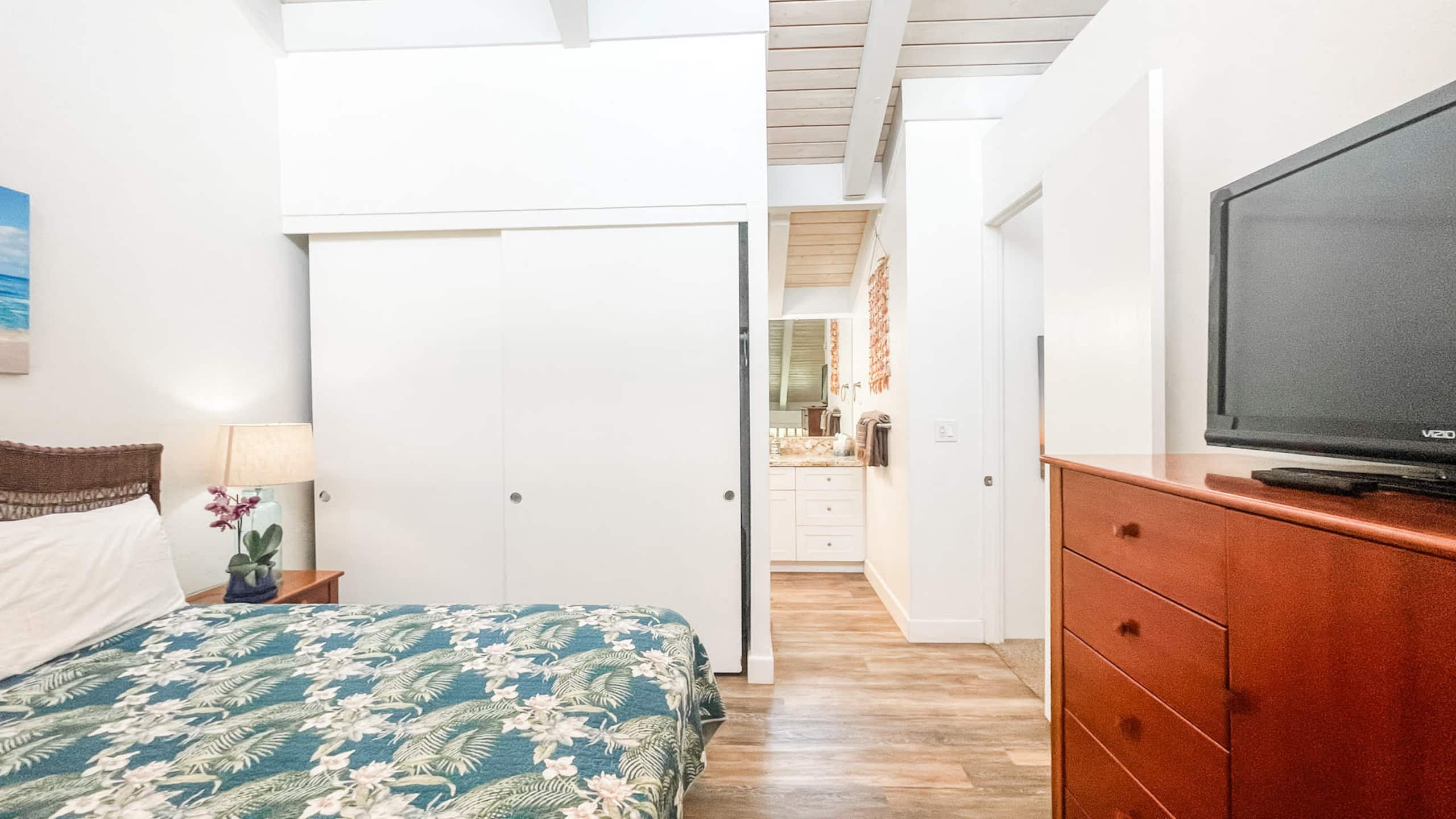 Two Bd Ocean View, wifi, pool, hot tub D306 - Image 13