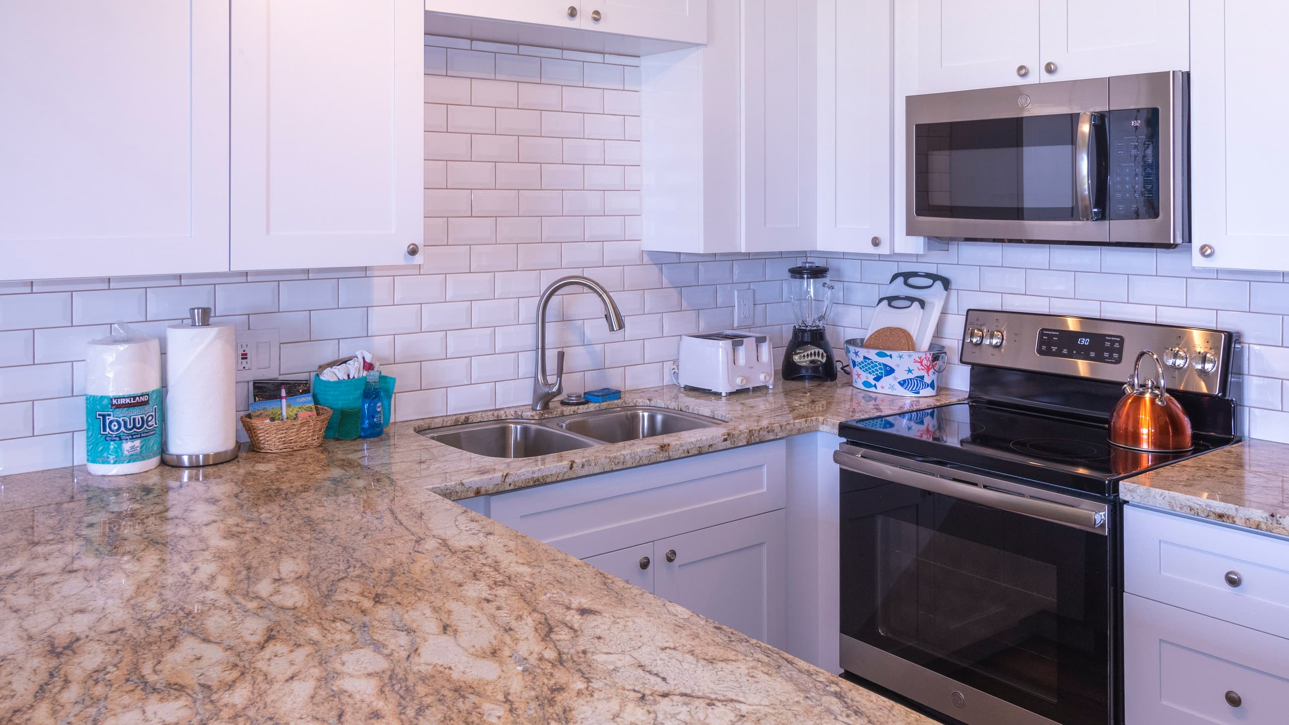 Two Bd Ocean View, wifi, pool, hot tub D306 - Image 11