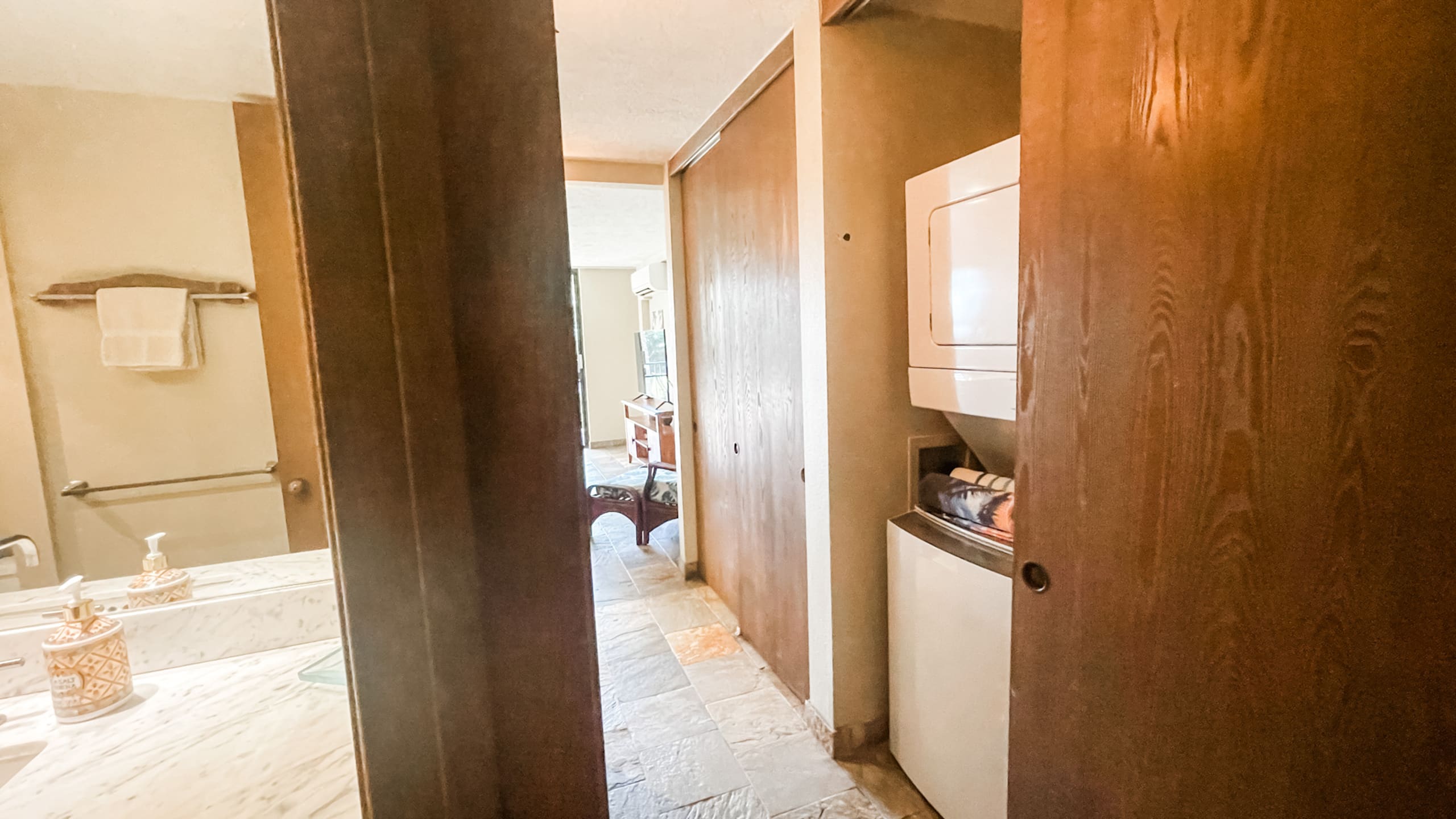 One Bd Partial Ocean, AC,wifi, Pool, Hot tub B209 - Image 12