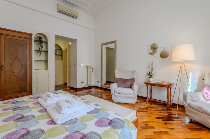 Suite Apartment Prati gallery image 4