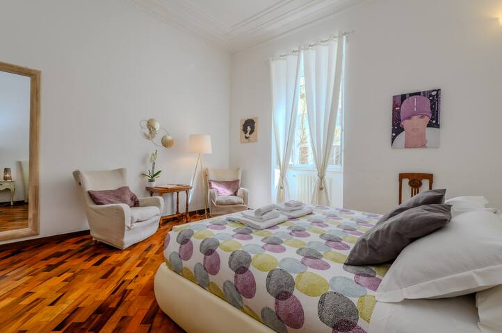 Suite Apartment Prati gallery image 2