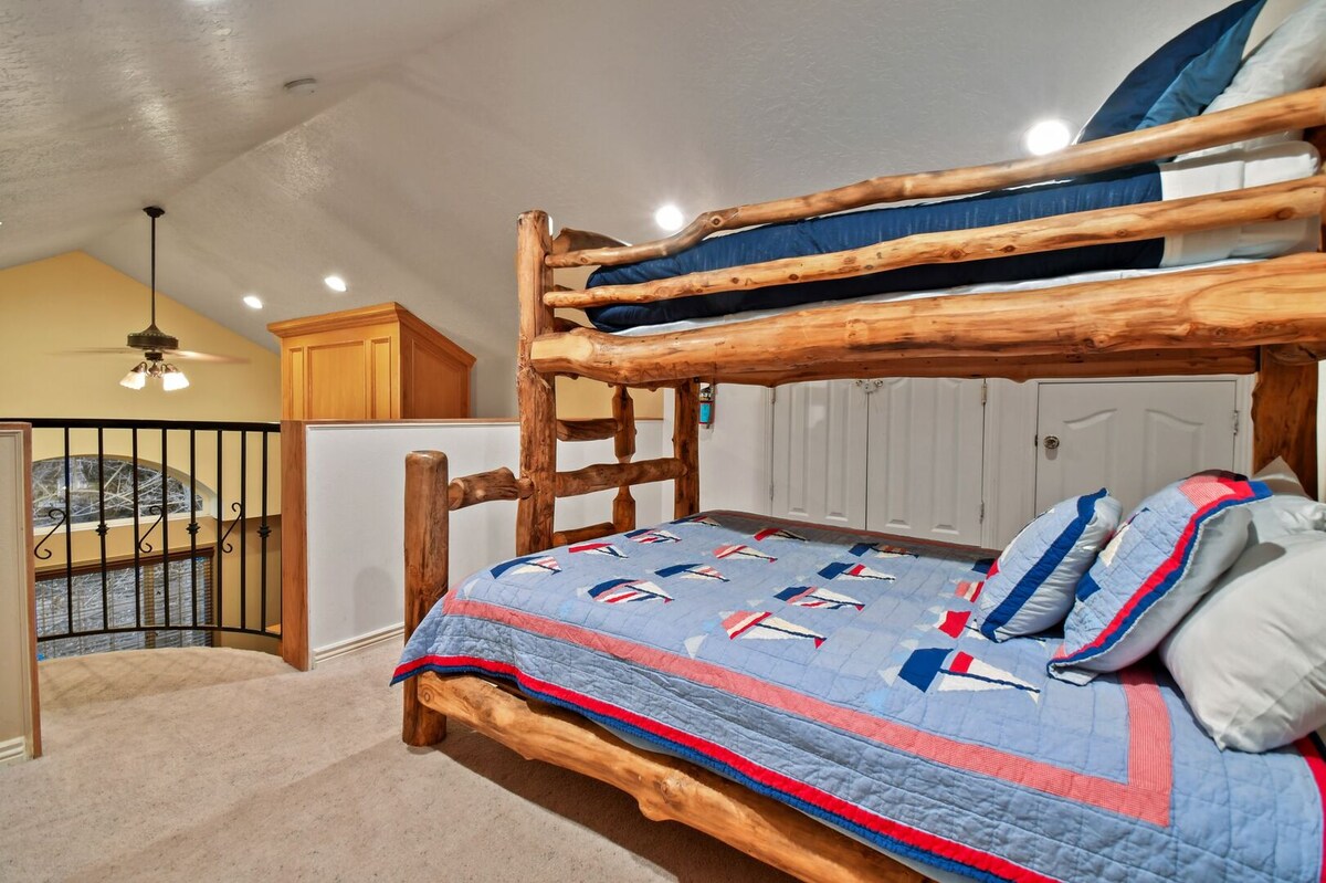 Winter & Summer Mountain Fun - Wintergreen 3203