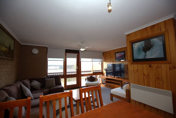 Snowy Saga - 2/46 Gippsland Street - Jindabyne