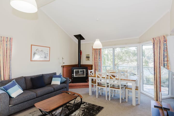 Banksia - 2/35 Townsend Street - Jindabyne