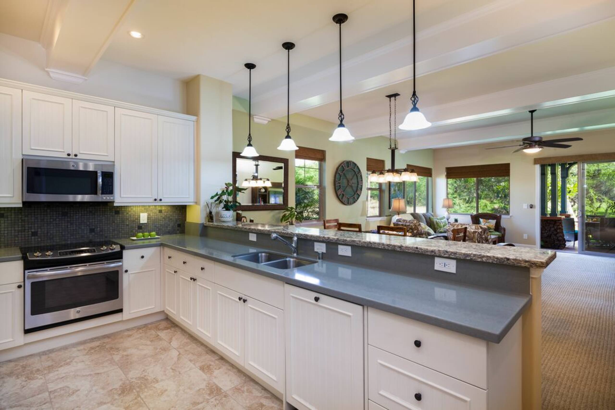 Townhouse in Waimea · ★5.0 · 3 bedrooms · 4 beds · 2.5 baths - Image 4