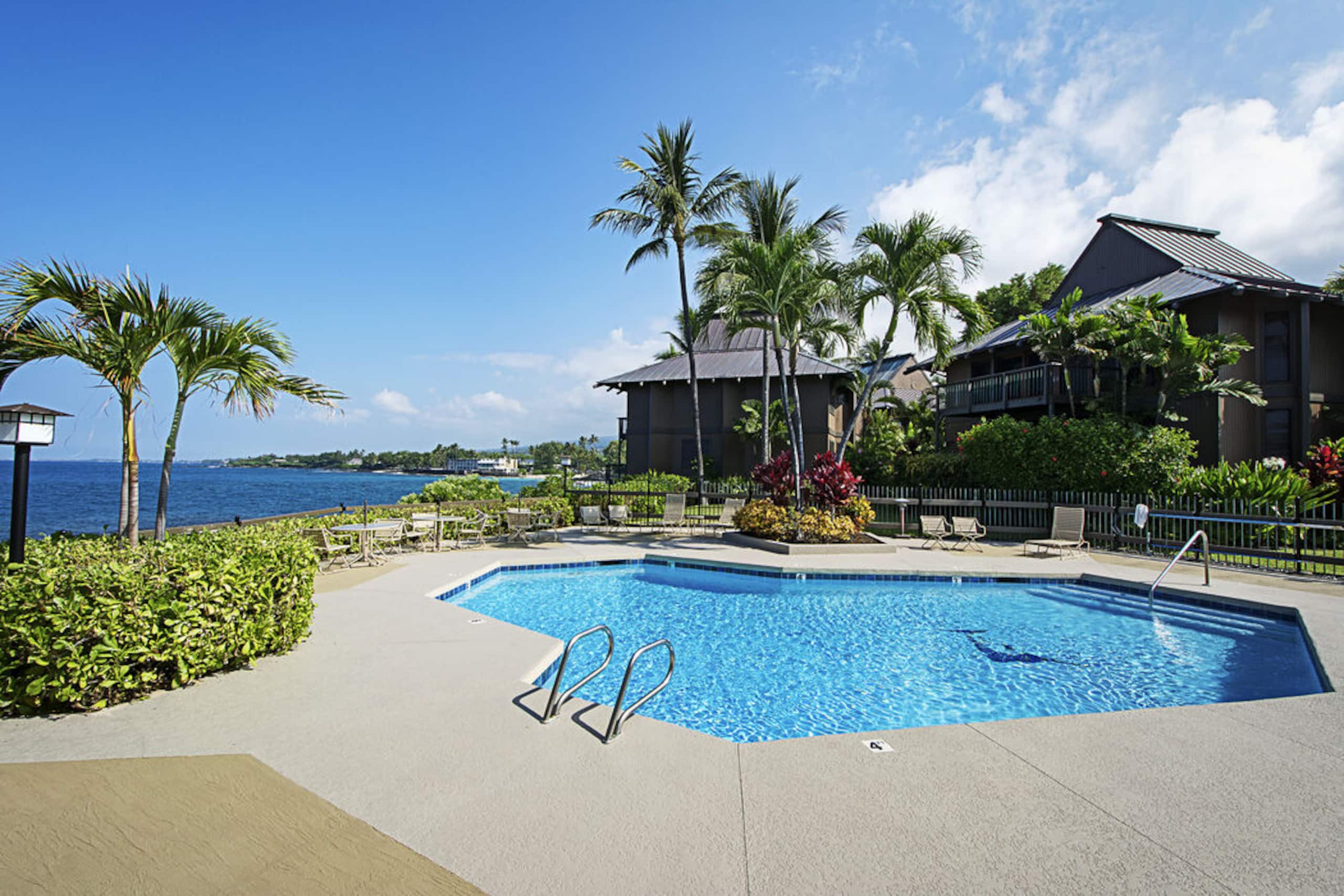 Townhouse in Kailua-Kona · ★5.0 · 3 bedrooms · 4 beds · 3 baths - Image 53