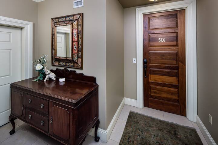 Brooks And Shorey Resorts managed Airbnb listing 1