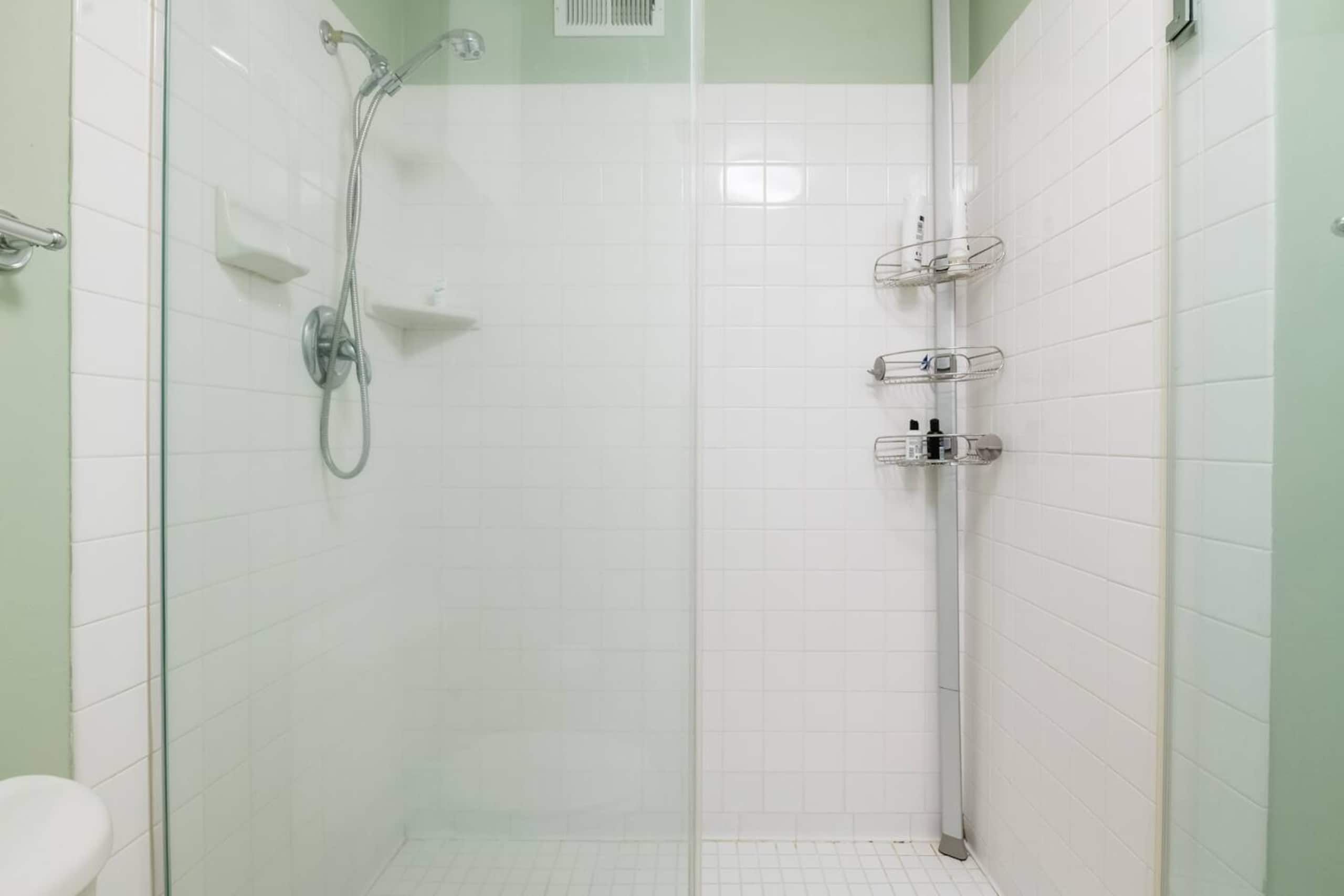 Rare 2-Story Loft w/ Pool & Gym, Downtown San Jose - Photo 7