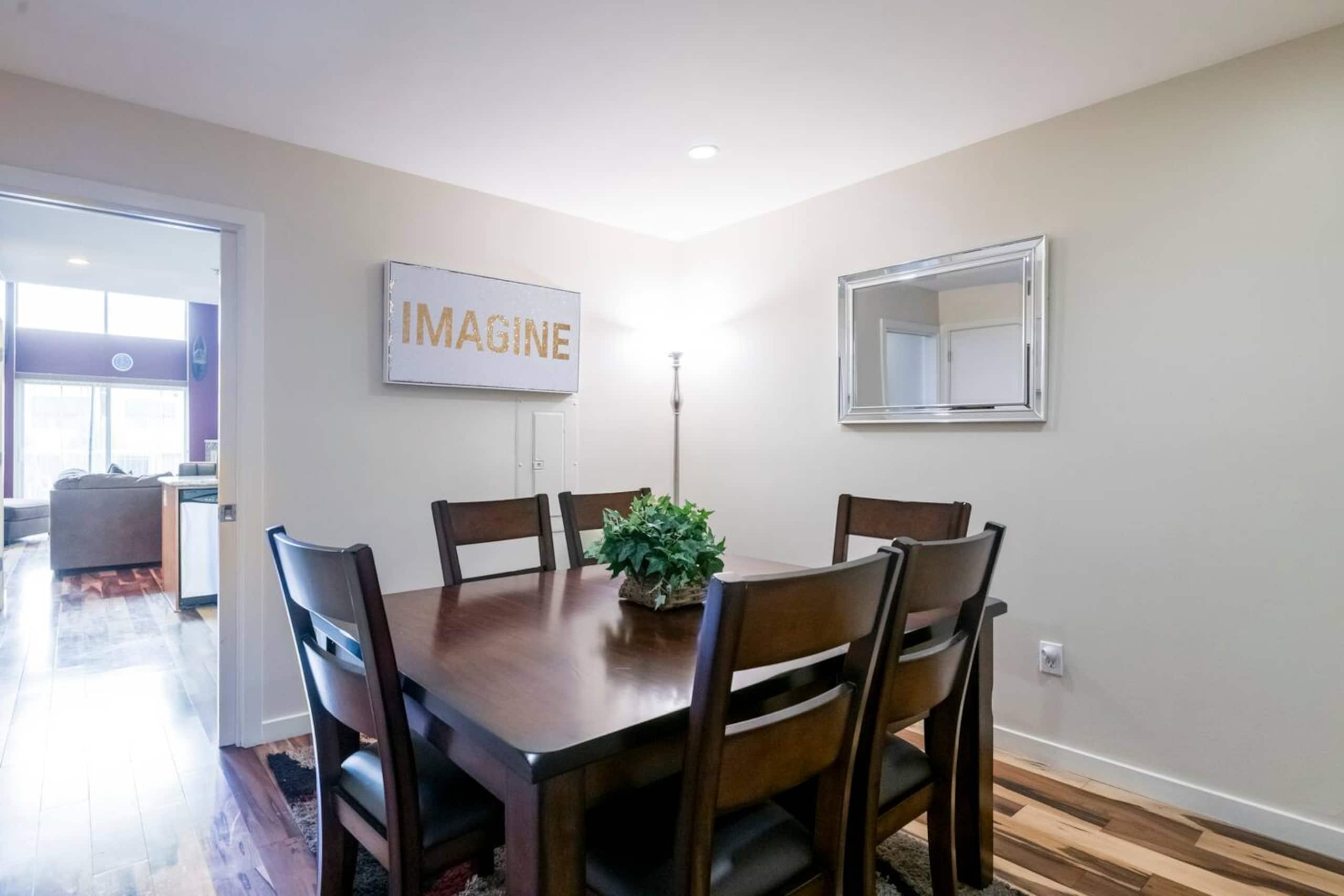 Rare 2-Story Loft w/ Pool & Gym, Downtown San Jose - Photo 1