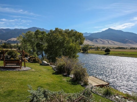 Riverfront home - Yellowstone River Retreat