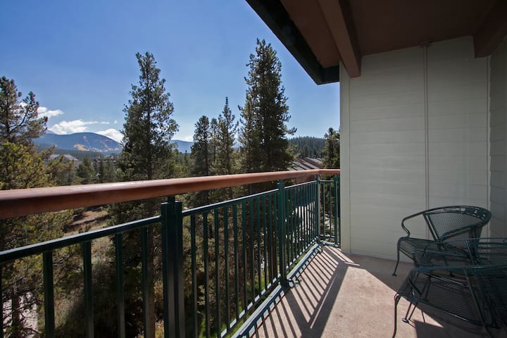Great Location, Ski-in/out, 1 Block To Main St - Colorado