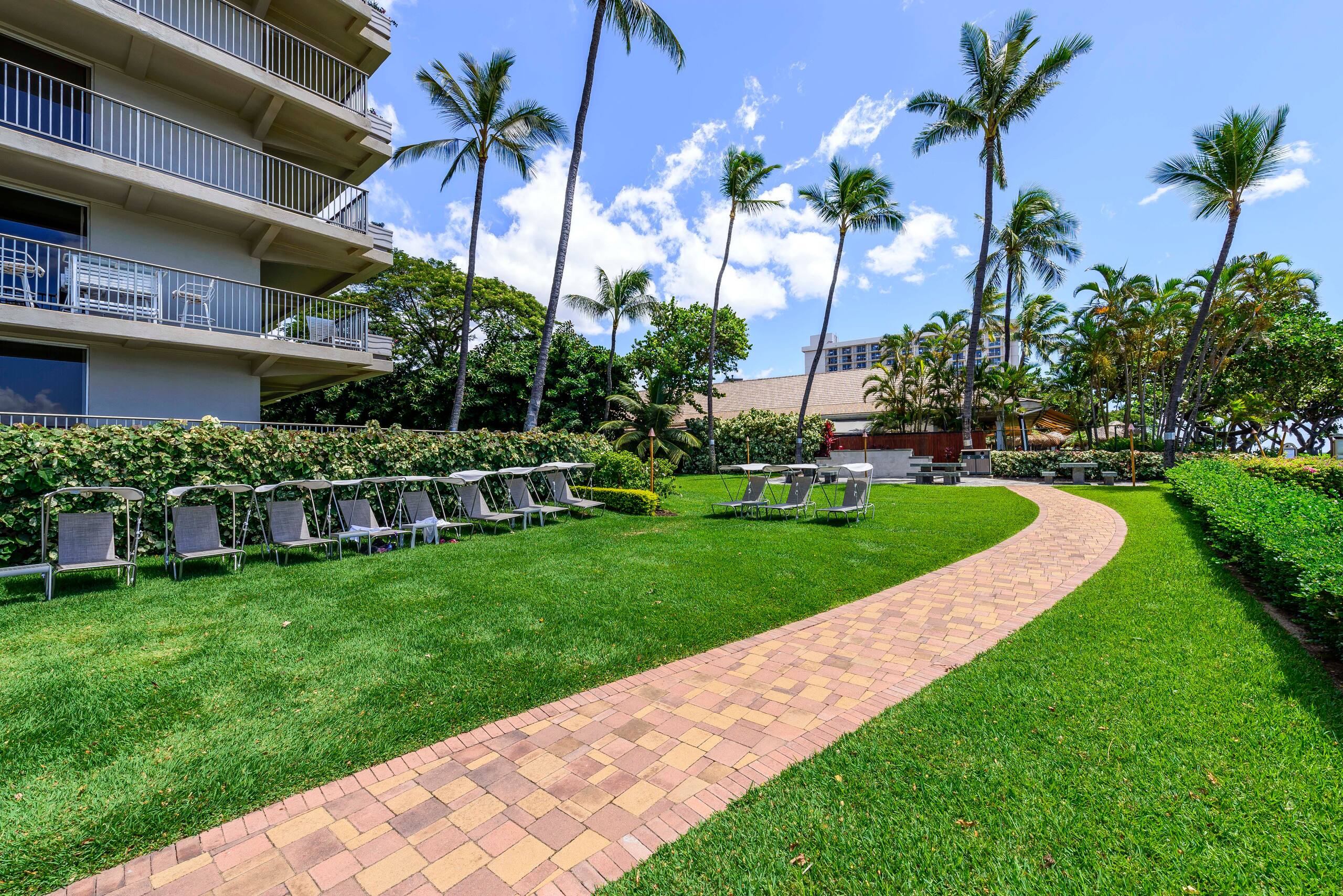 Condo in Lahaina · ★4.79 · 1 bedroom · 2 beds · 1 bath - Image 40