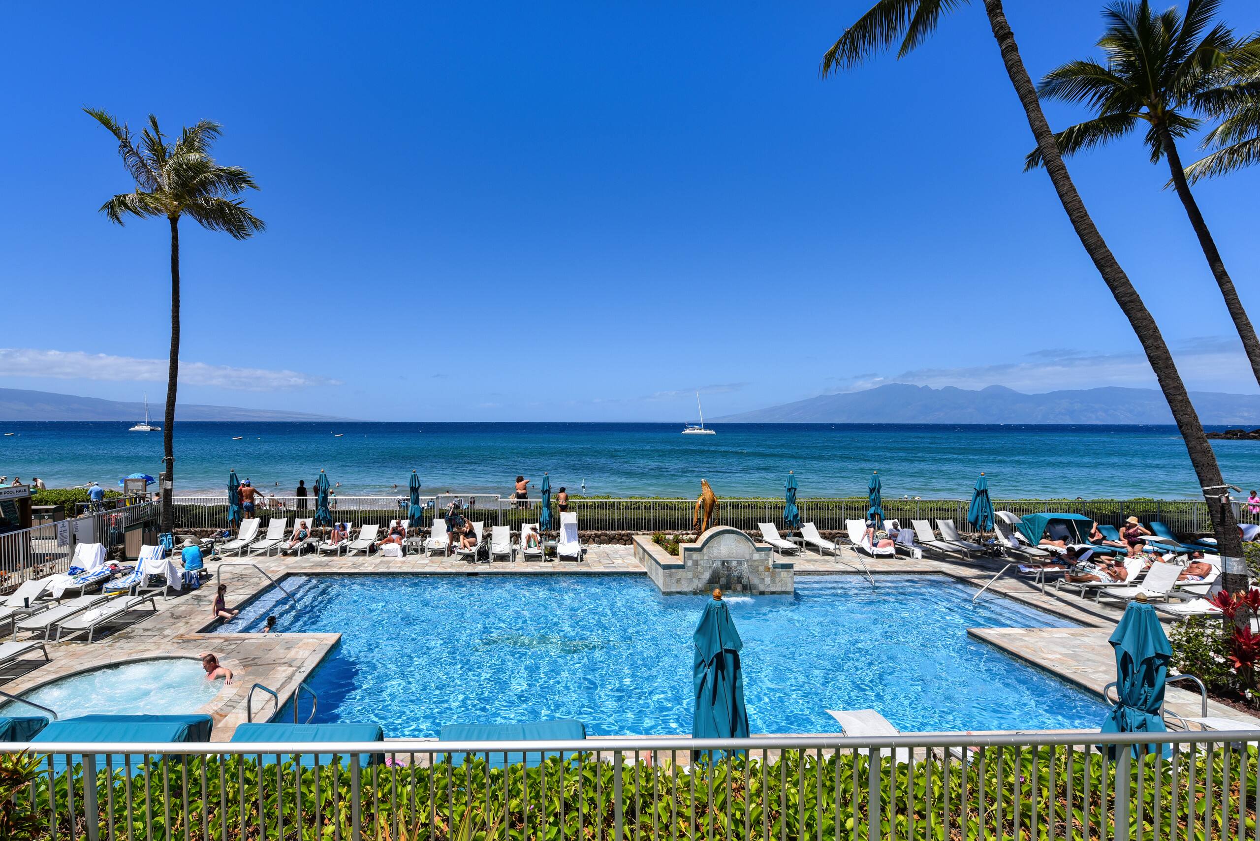 Condo in Lahaina · ★4.79 · 1 bedroom · 2 beds · 1 bath - Image 26