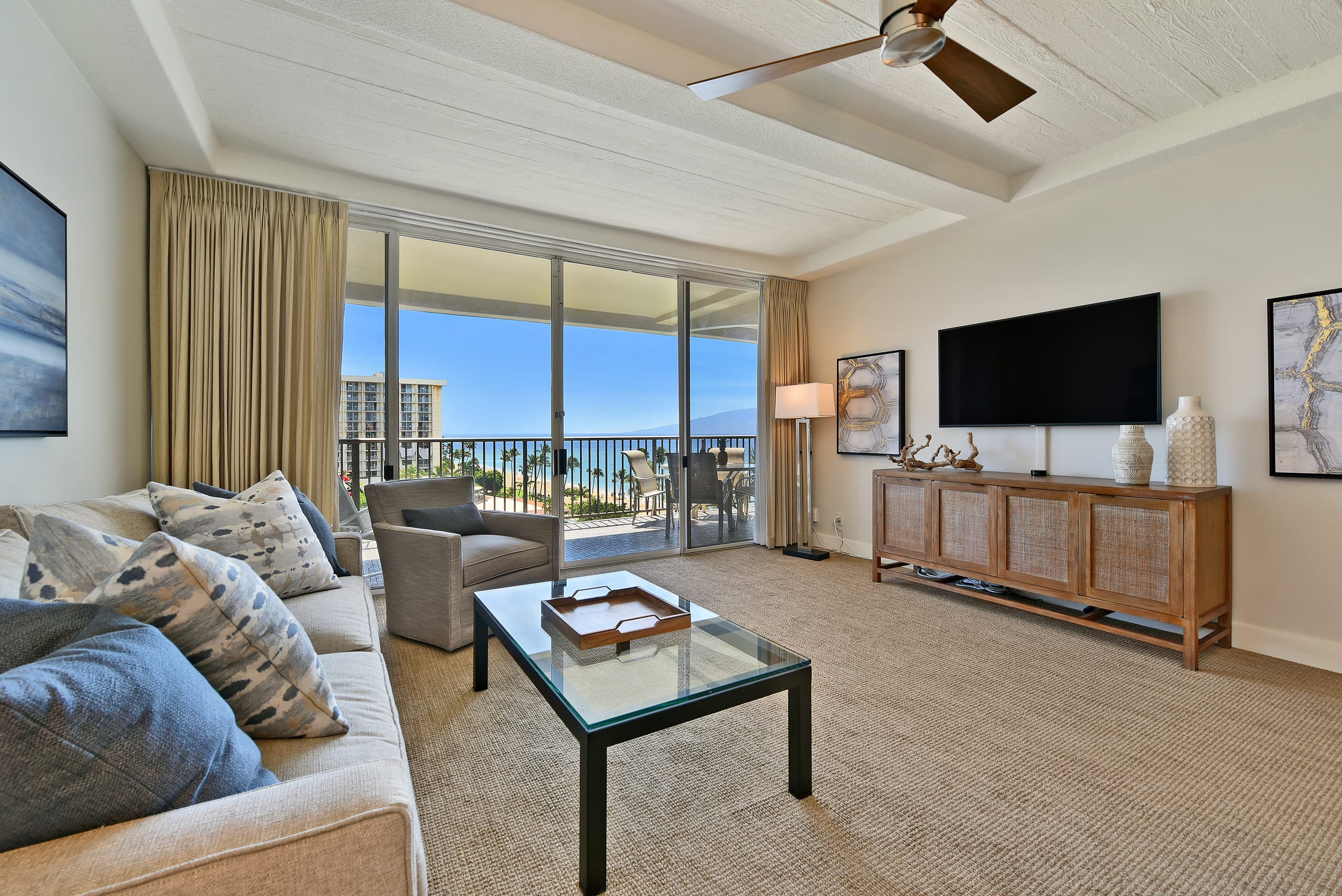 Condo in Lahaina · ★4.79 · 1 bedroom · 2 beds · 1 bath - Image 2