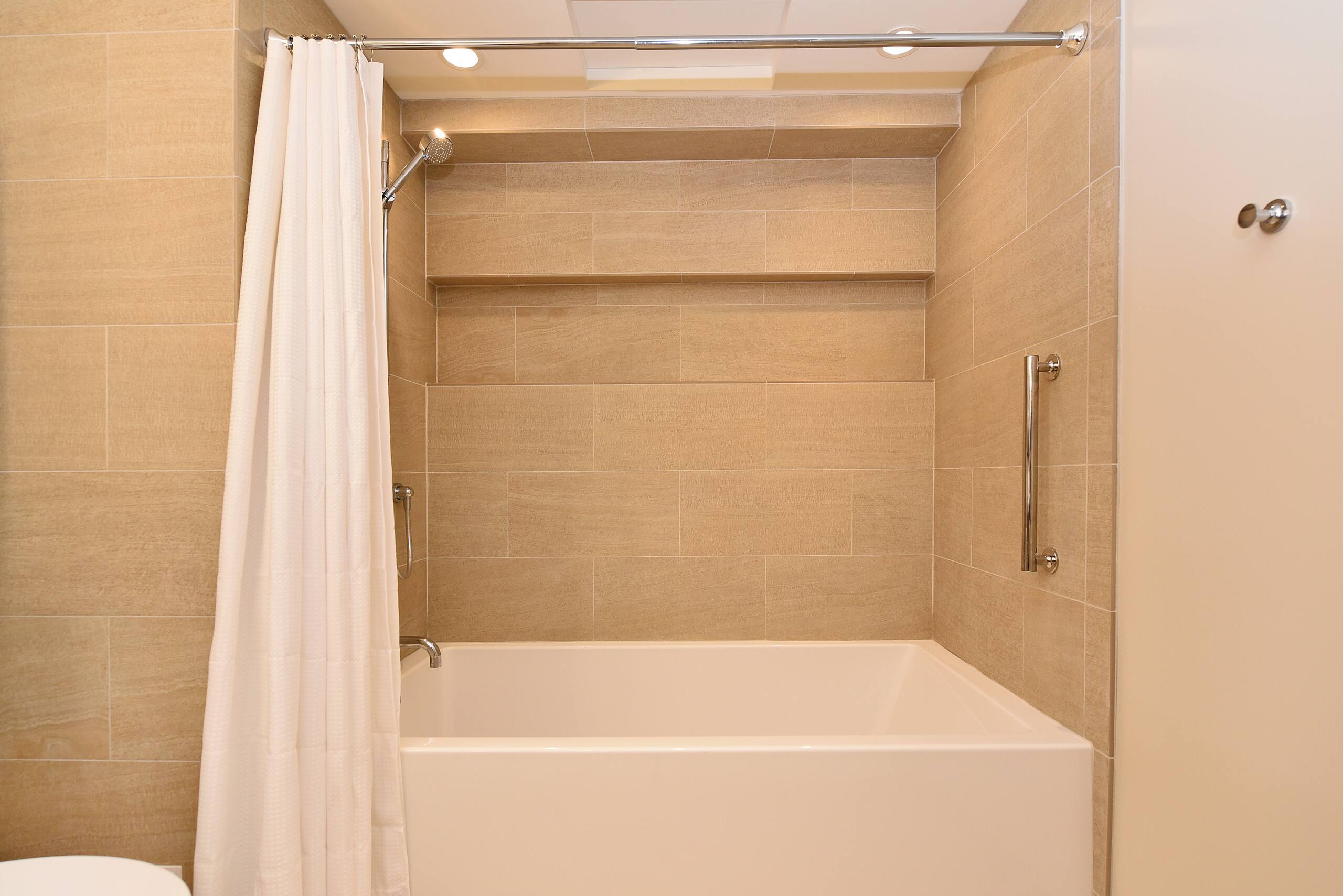 Condo in Lahaina · ★4.79 · 1 bedroom · 2 beds · 1 bath - Image 21