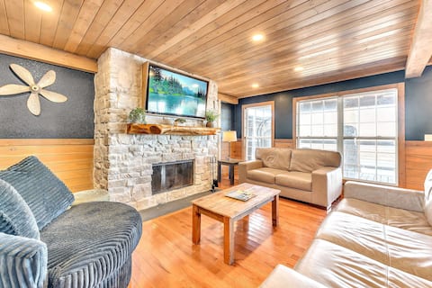 Attitude Adjustment Cabin with hot tub, fire pit,
