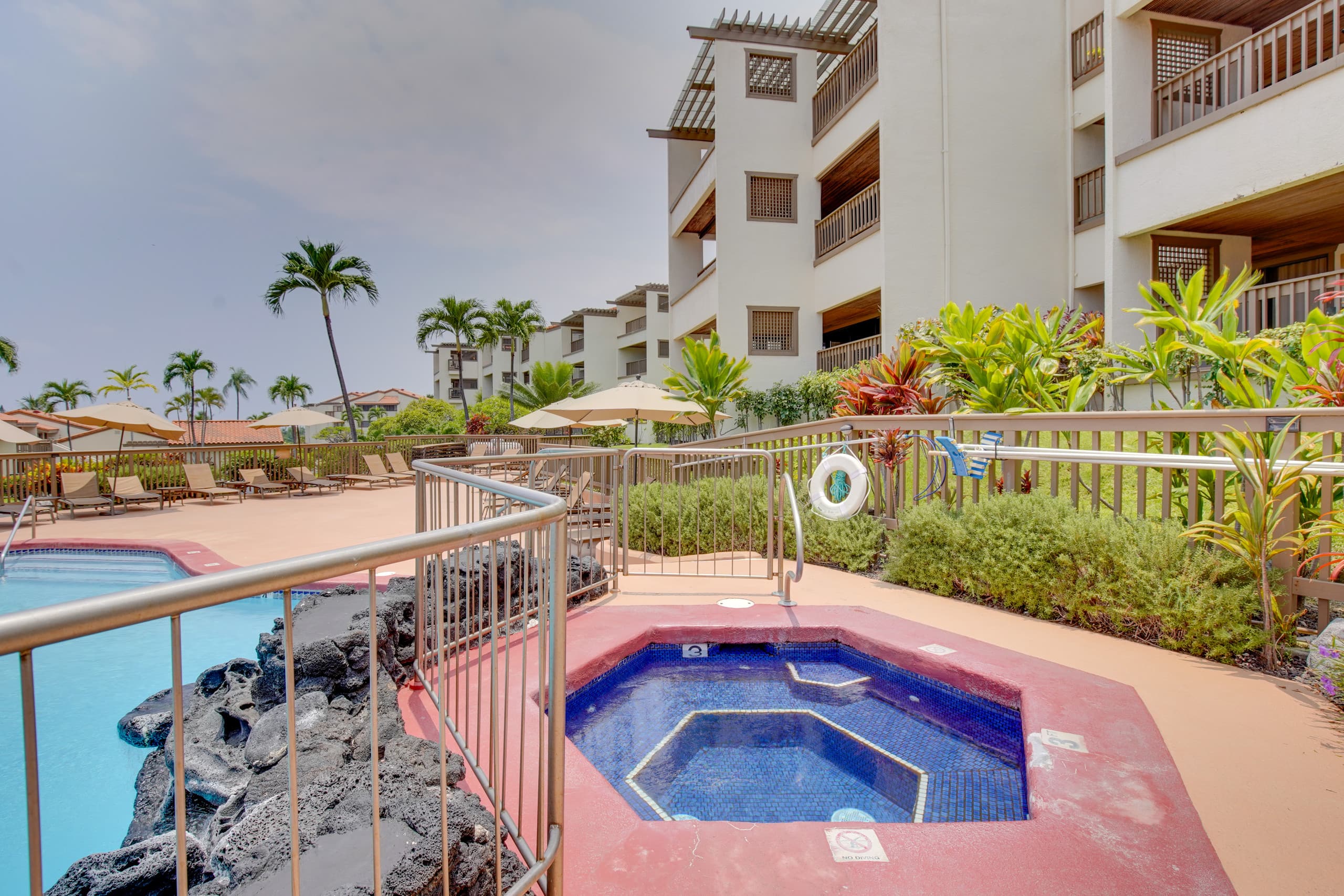 Condo in Kailua-Kona · ★4.85 · 1 bedroom · 1 bed · 1 bath - Image 21
