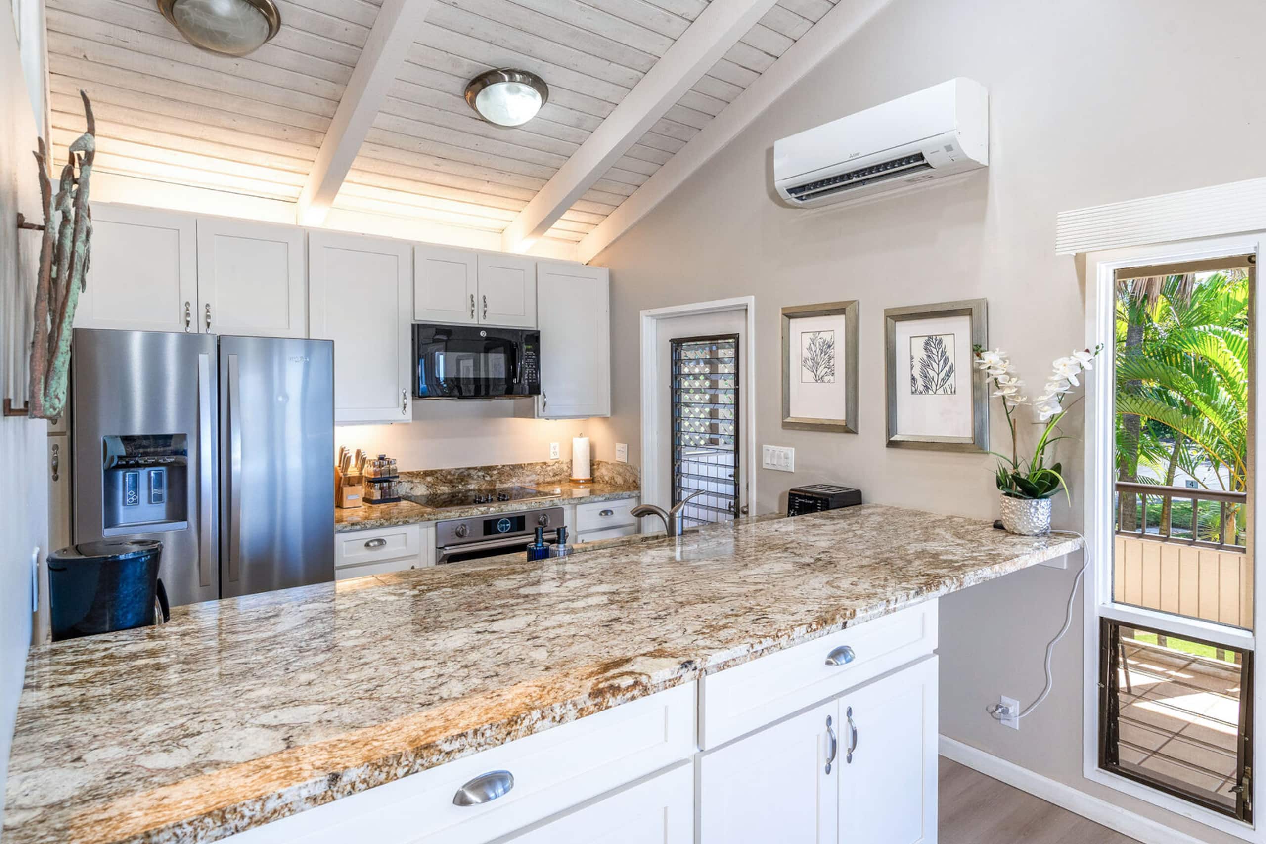 Condo in Wailea · ★4.64 · 2 bedrooms · 3 beds · 2.5 baths - Image 13