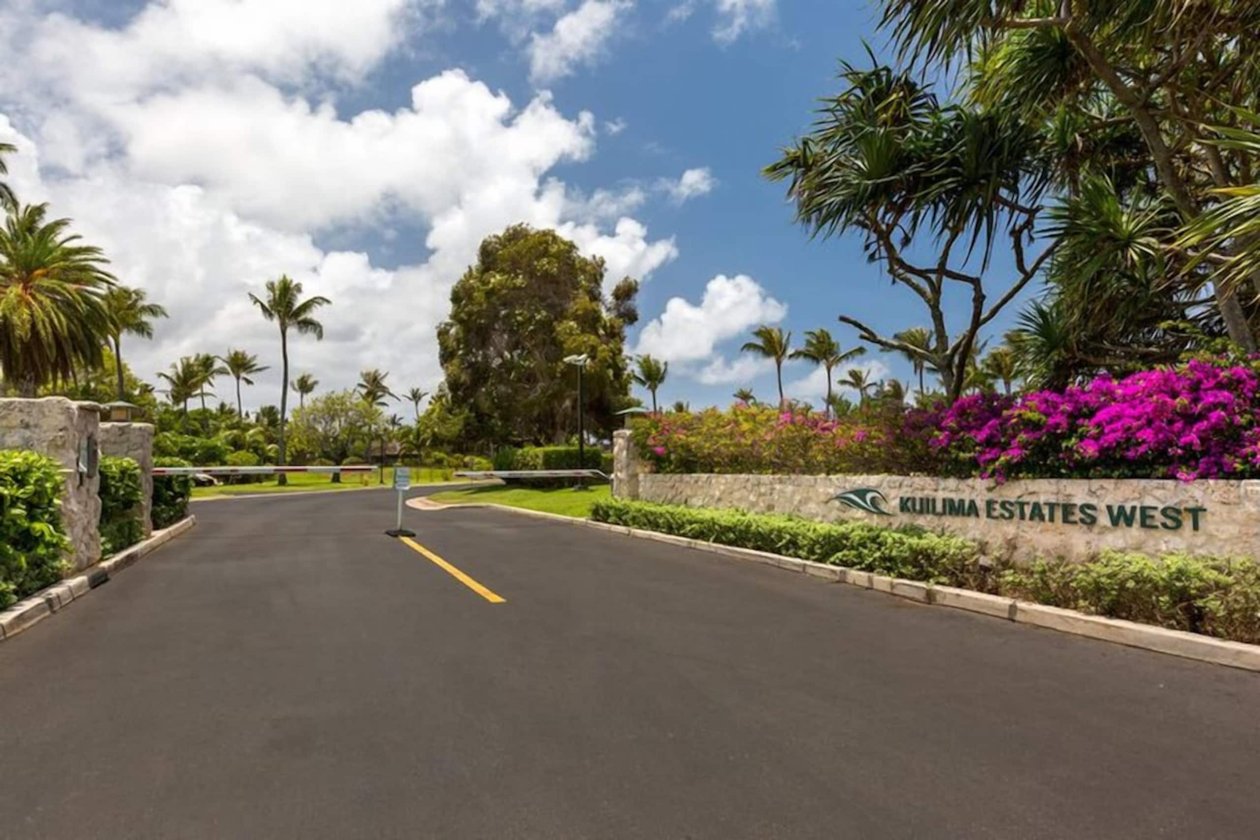 Condo in Kahuku · ★4.45 · 2 bedrooms · 4 beds · 1.5 private baths - Image 24