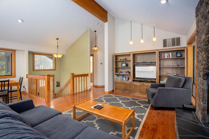 Private Hot Tub | Foosball + 4 Bikes - Splitrock 8 - Sunriver, OR