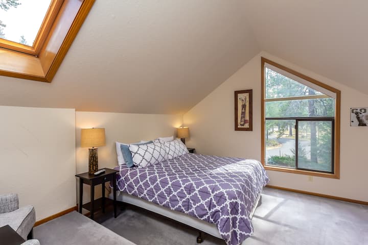 ห้องนอนคิงไซส์ - ชั้นบน