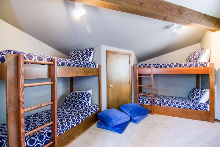 Ორსართულიანი ოთახი - მაღლა