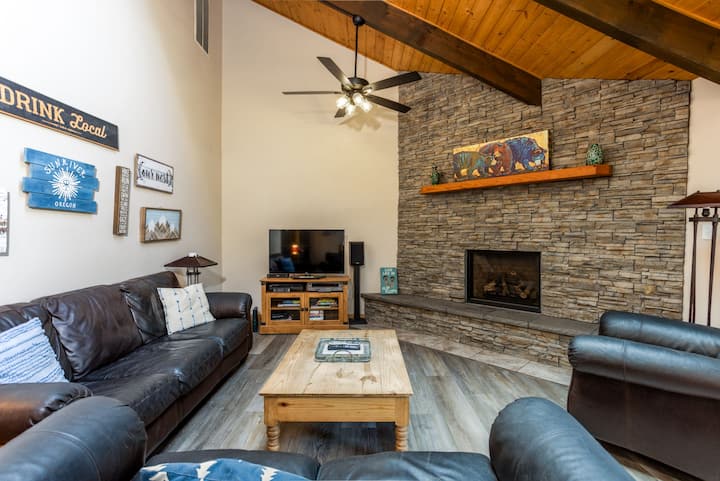 Doral 5 - Best Location In Sunriver - Walk To - Sunriver, OR