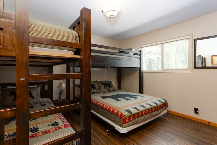Twin Bunk w/ Pyramid Bunk Bedroom - Downstairs