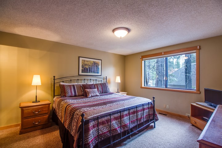 След това спалня тип Кинг - на горния етаж