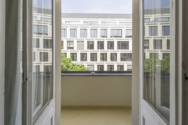 Friedrichshain Apartment for 7 Mooeve 19