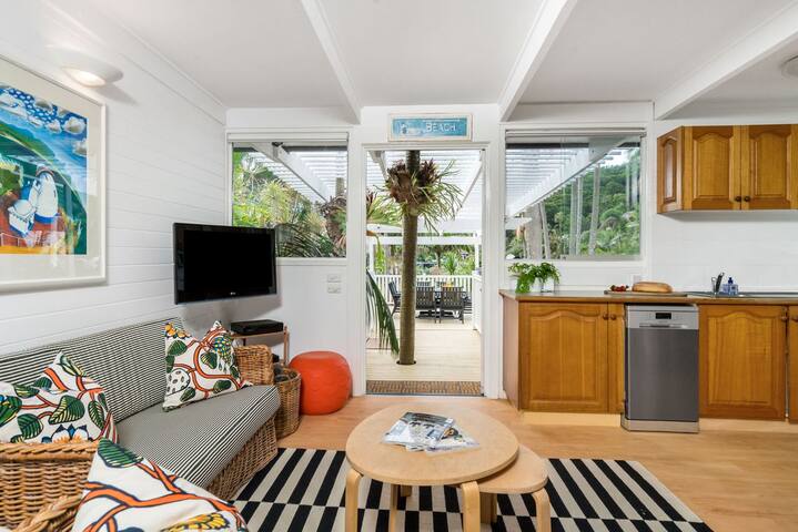 Upper Decks gallery image 4