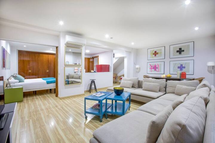 Mola! SOL Superior 3 Bedroom Apartment. gallery image 2