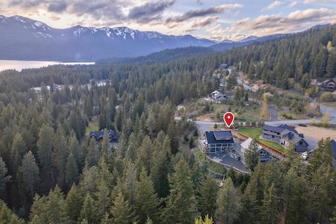 9BD Compound | Two View Homes + Seasonal Surprise