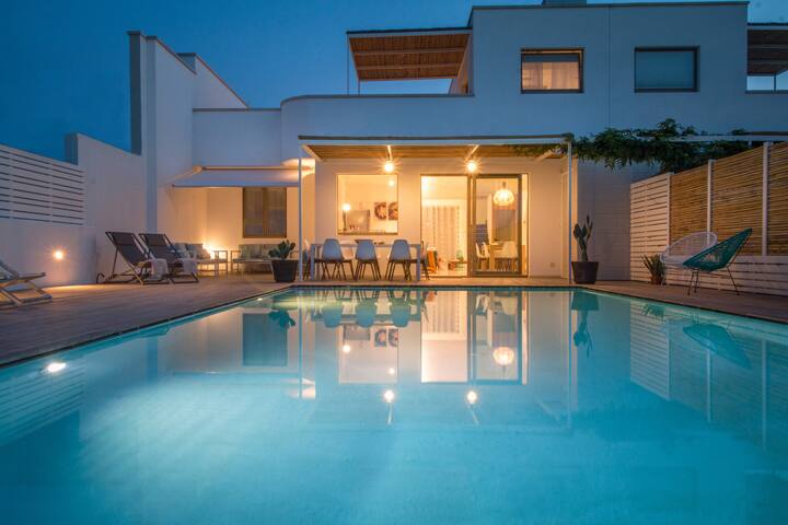 TD Villa Levante Modern Luxury Villa with Sea View gallery image 2