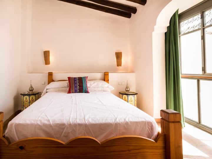 غرفة النوم 2