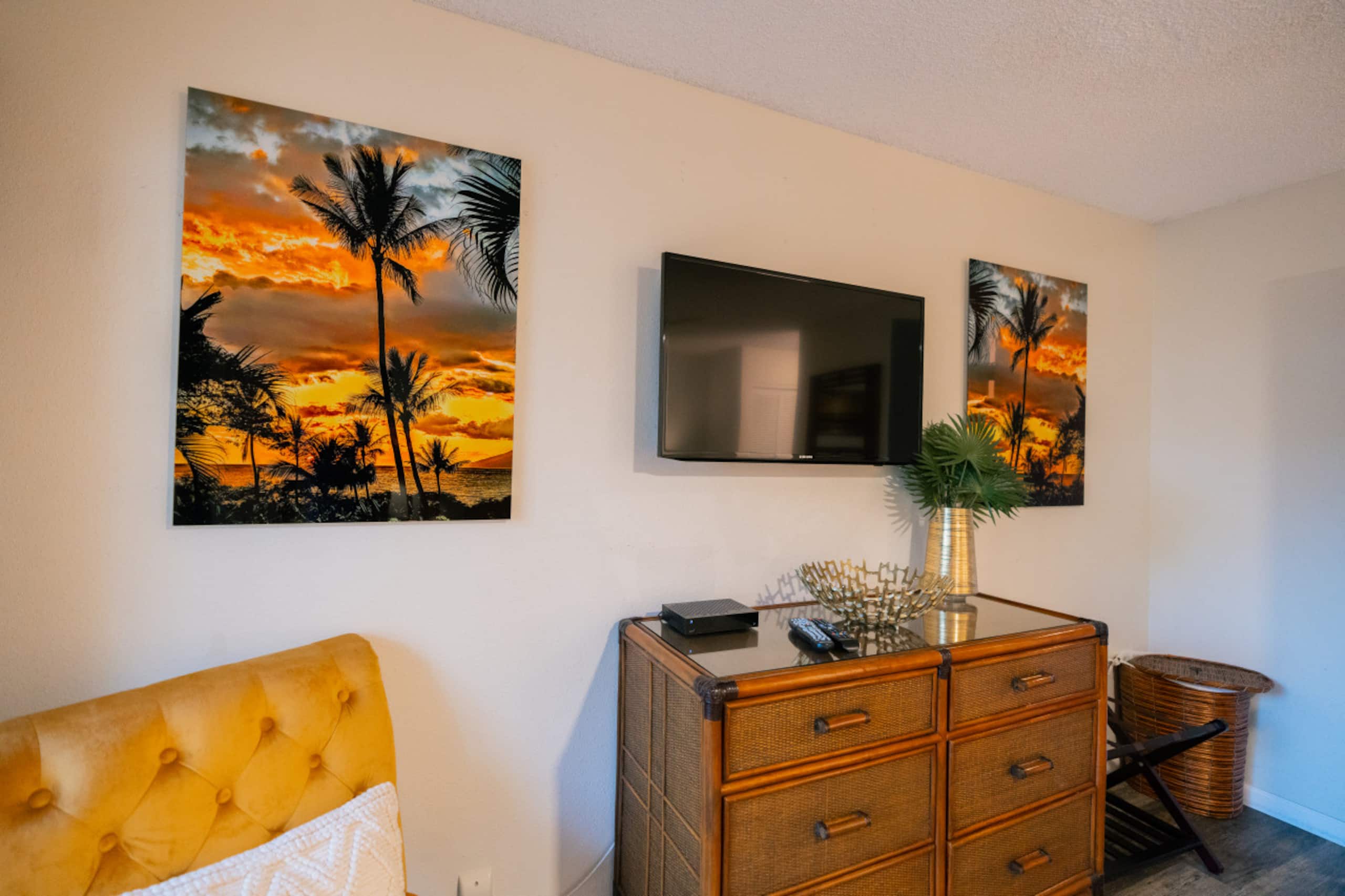 Condo in Kihei · ★4.91 · 1 bedroom · 2 beds · 2 private baths - Image 13