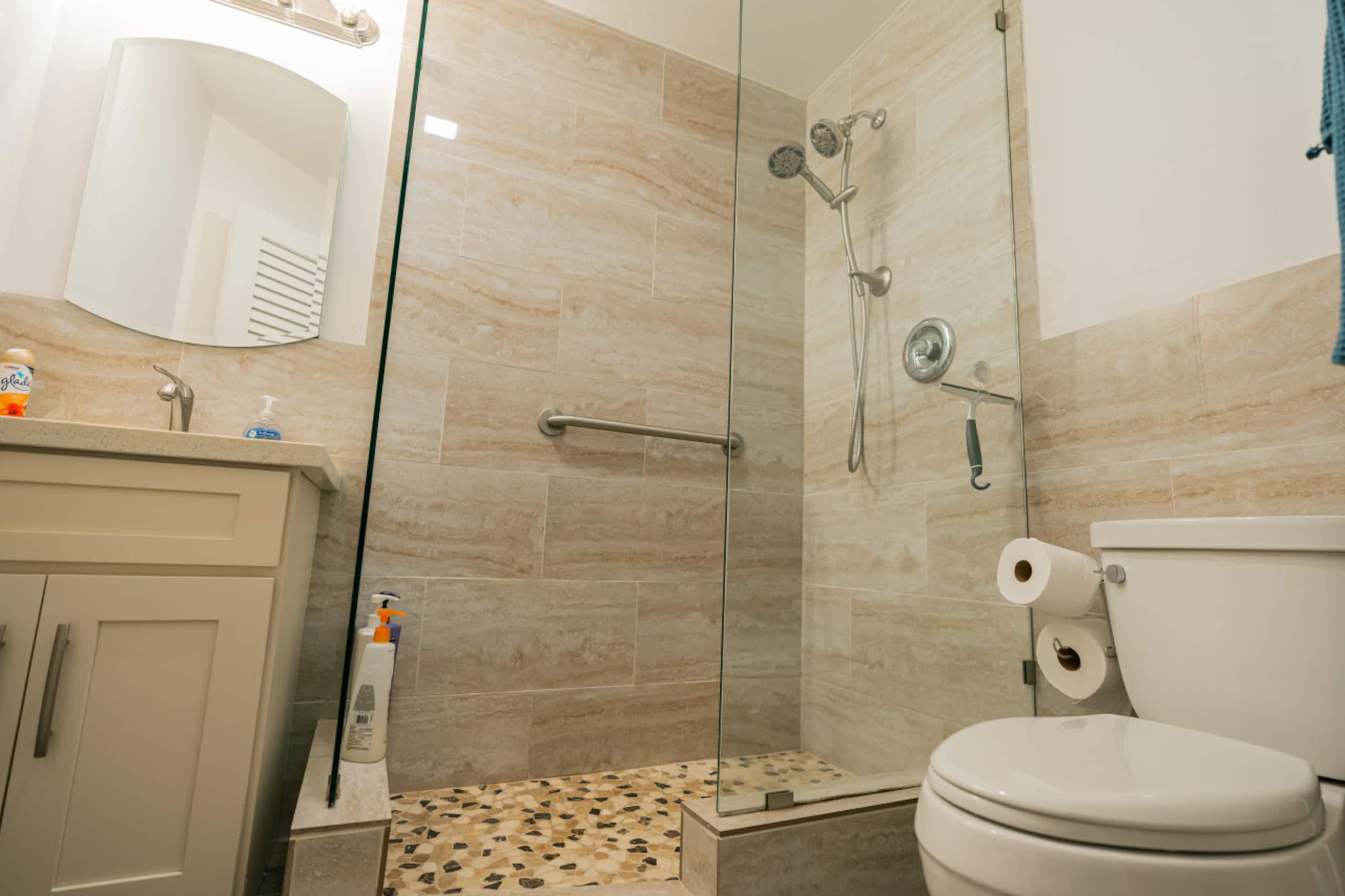 Condo in Kihei · ★4.91 · 1 bedroom · 2 beds · 2 private baths - Image 7
