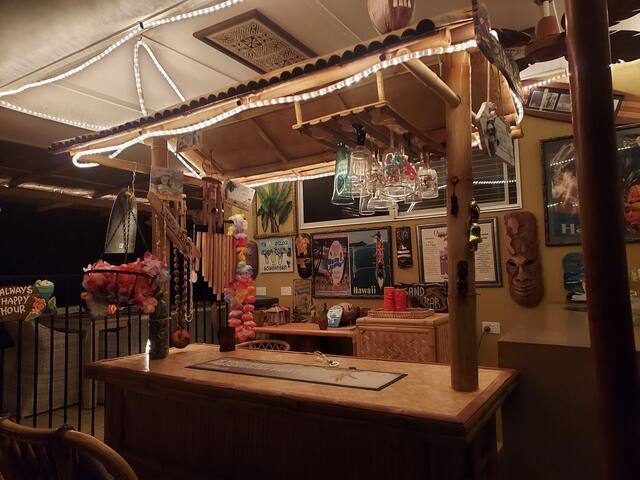 Hawaiian Escape on the Sunshine Coast gallery image 4