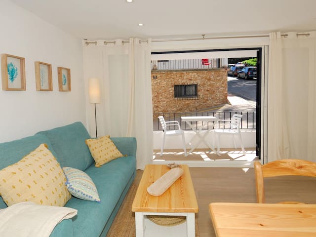 Ground floor in the center of Calella