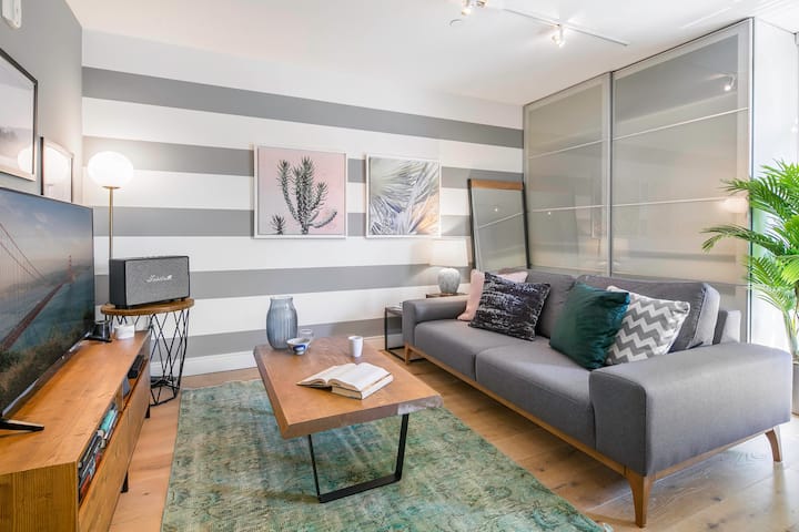 Ample Studio in S. Park, nr Caltrain
