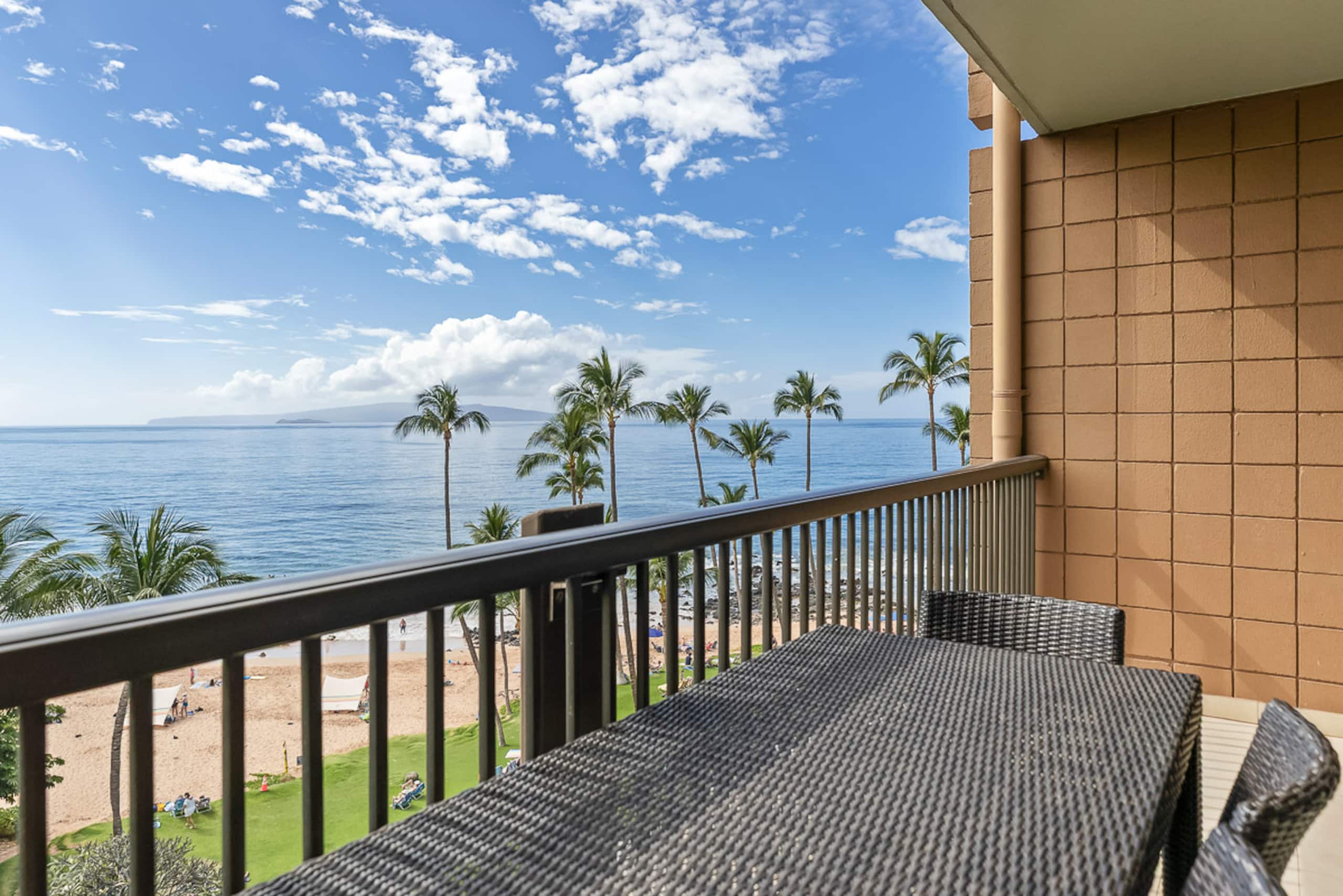 Condo in Kihei · ★5.0 · 2 bedrooms · 3 beds · 2 baths - Image 22
