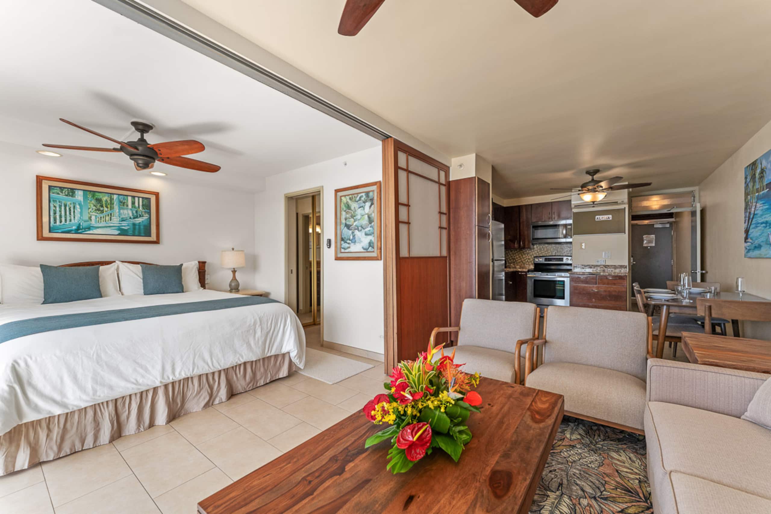 Condo in Kihei · ★5.0 · 2 bedrooms · 3 beds · 2 baths - Image 3