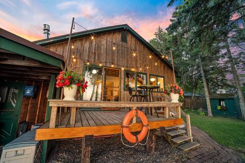 Waterfront Lakehome on Park Point @Bayview Cottage